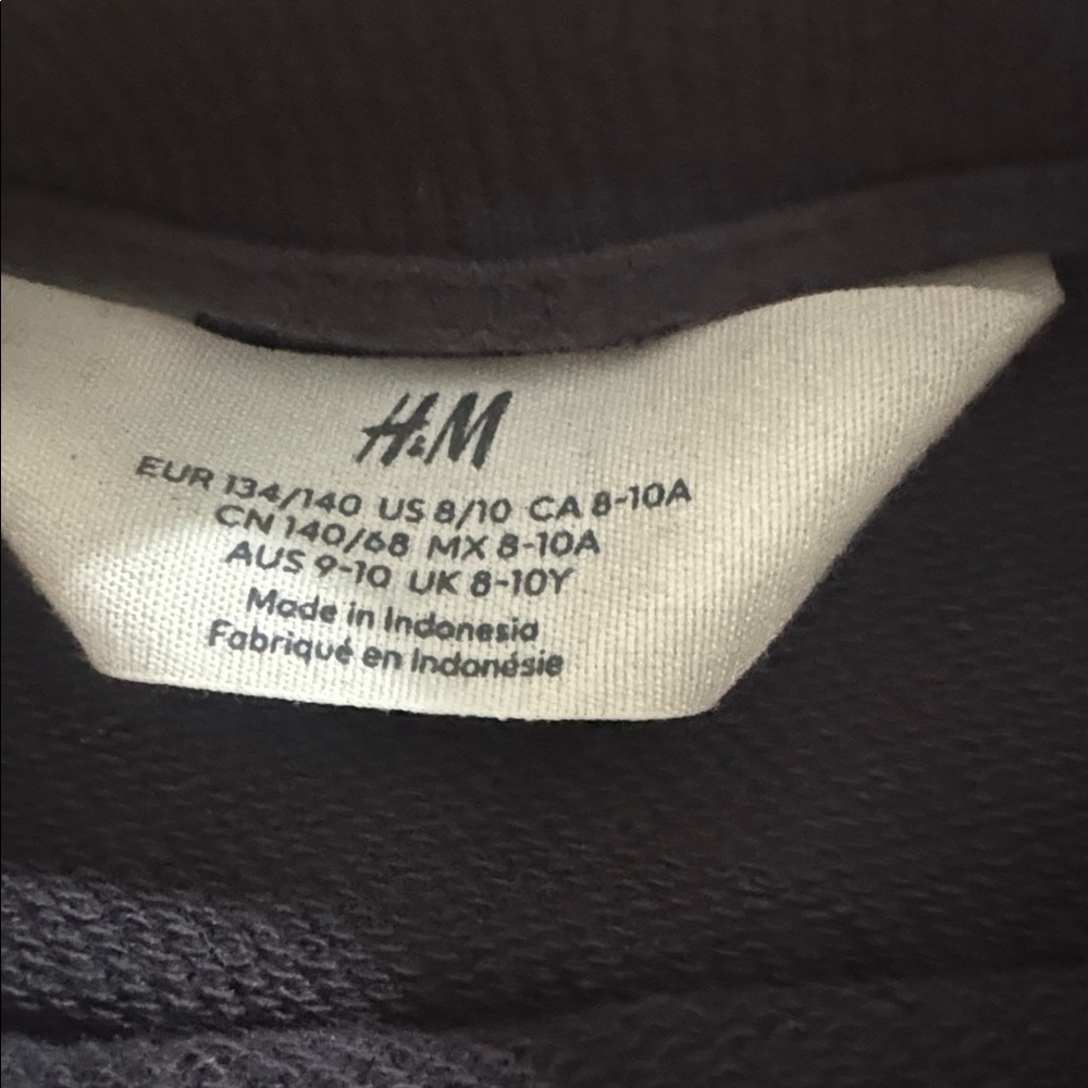 H&M Shirt - Picture 2 of 2